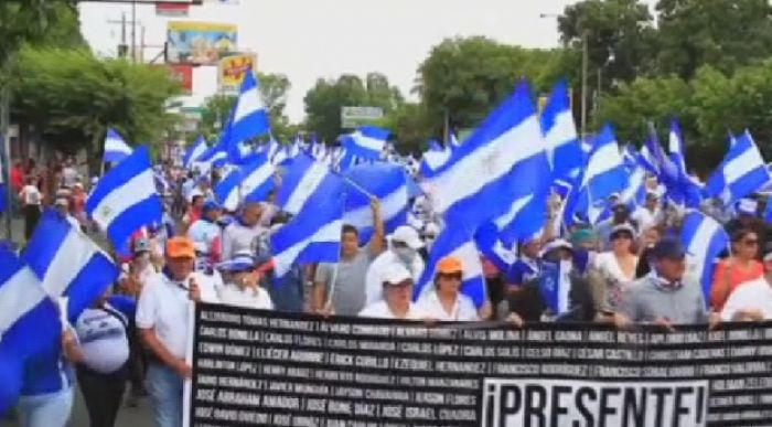 ​Никарагуада 10 мыңдаған адам президентке қарсы шеруге шықты 