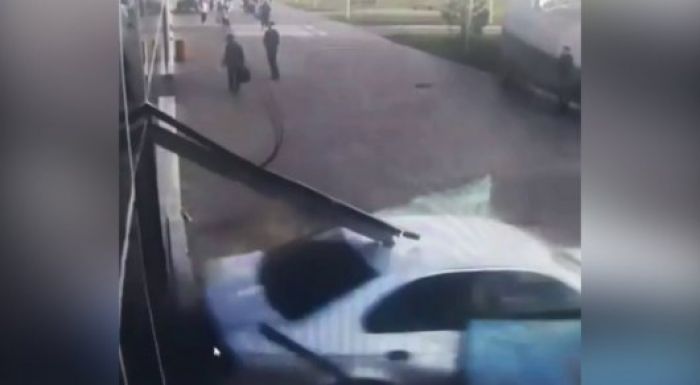 ​Астанадағы "Нұрлы жол" вокзалында болған төтенше жағдайдың видеосы жарияланды 