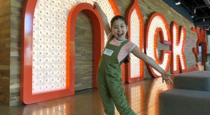 ​Алматылық 10 жастағы Софи Манасян Nickelodeon арнасының шоуына шақырылды