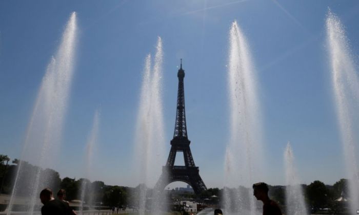 Парижде жексенбі күнгі қанды оқиғаның күдіктісі тұтқындалды