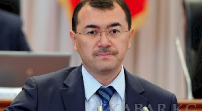 ​Дипломат Жээнбековтен Қырғызстан СІМ басшысын жұмыстан шеттетуді сұрады 