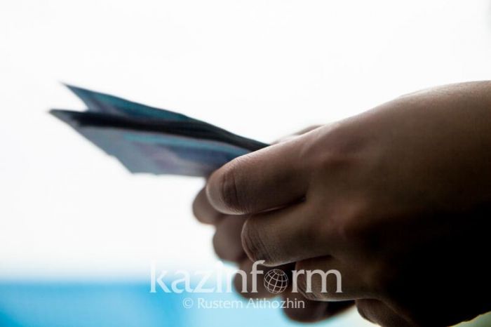 ​Парадан бас тартқан маңғыстаулық мемқызметші сыйақы алды