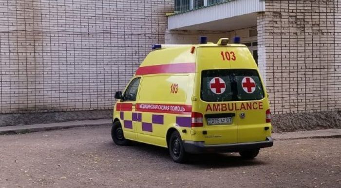 ​Оралда оқушы қыз мектеп ішінде газ шашқан - полиция 