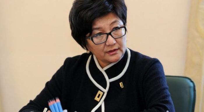 ​Қырғызстанның еңбек және әлеуметтік даму министрі шетелдік жолдамалар дауынан кейін қызметінен кетті 