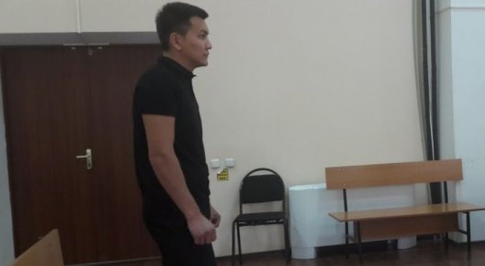 ​Денис Тенді өлтіргендерді қолдап жазба жариялаған ұстаздың ісі Оралда қаралып жатыр