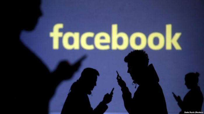 Facebook Ресейде "жеке мәлімет жинаған" ондаған аккаунтты бұғаттады