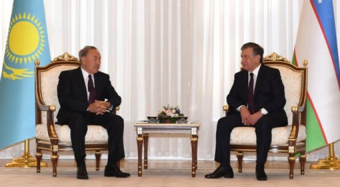 ​Өзбекстан президенті Назарбаевқа қоңырау шалды