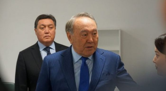 ​Назарбаев Ақтөбеде пәтер бағасы қанша екенін сұрады 