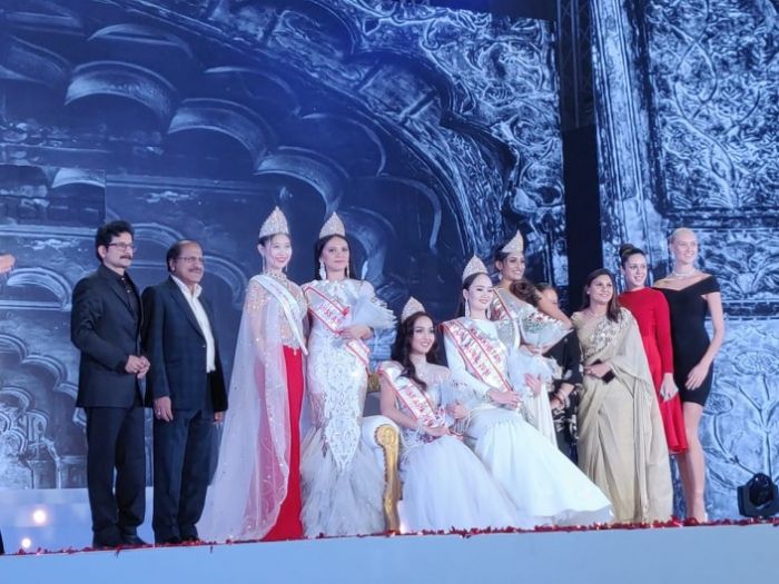 ​Алматылық студент қыз Үндістанда өткен сұлулық байқауында титул иесі атанды 