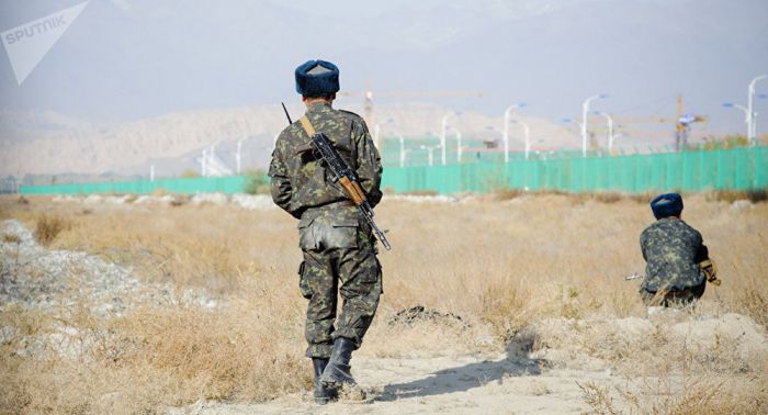 Өз кеудесіне екі рет оқ атқан: анасы әскердегі ұлының суицид жасағанына сенбейді