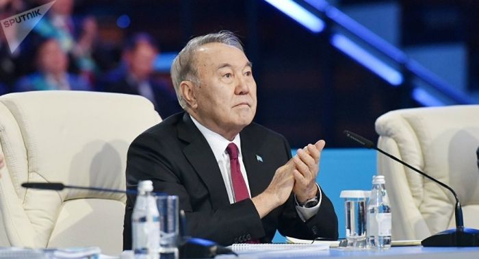 Назарбаев планшетпен басқарылатын "ақылды" диірменді іске қосты