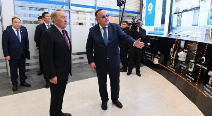 ​Назарбаев "ақылды қалаға" барды