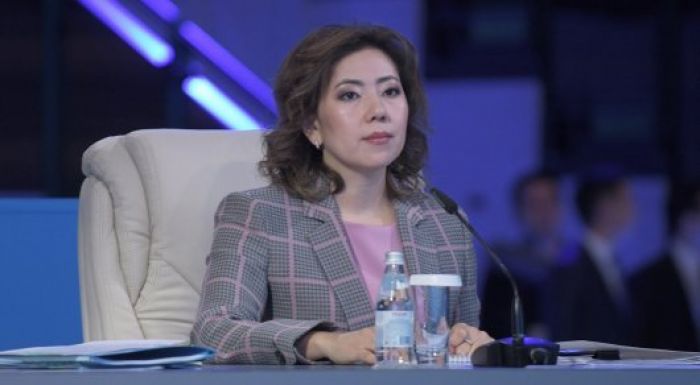 ​Министр қазақстандық көпбалалы аналарға берілетін жәрдемақыны неліктен ана капиталымен салыстырғанын түсіндірді