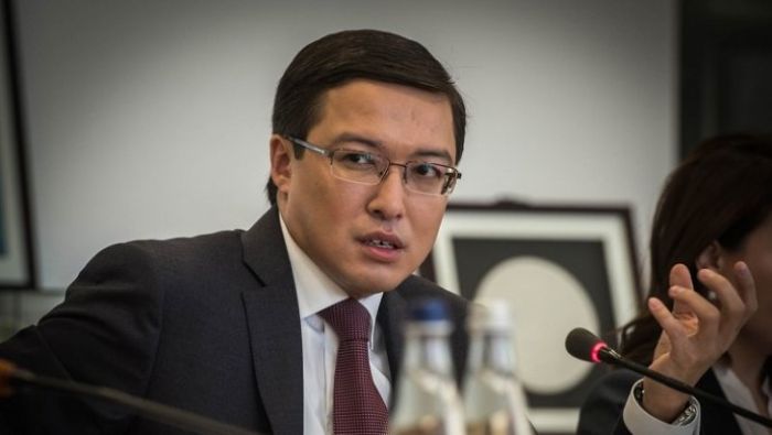 Ақышев теңгенің неге нығайып жатқанын айтты