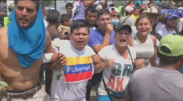 Венесуэла шекарасында 300-ге жуық адам жарақат алды