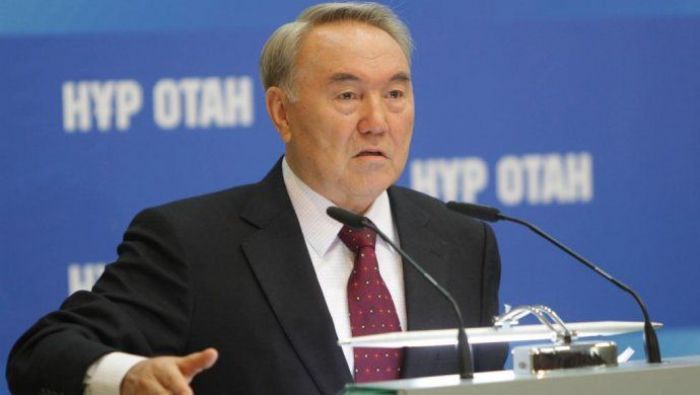 «Сұрасаң, қайдағы бір бастықтар кеденді ұстап тұр дейді. Қайдағы бастықтар?»