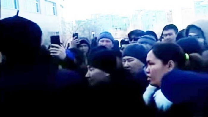 "Бәріміз Жаңаөзенге мұқият көз тігіп отырмыз" – Дәурен Бабамұратов