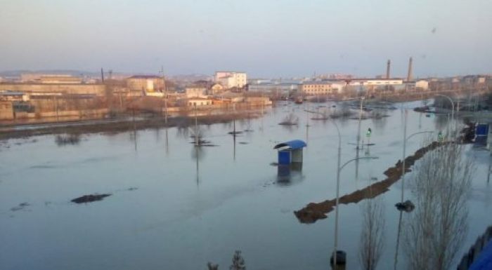 Көкшетауда үйлер мен көшелерді су басты