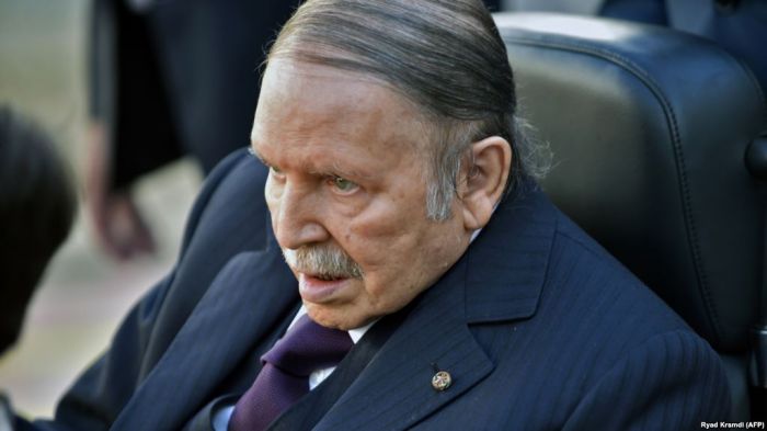 Алжир президенті Бутефликаның биліктен қашан кететіні белгілі болды