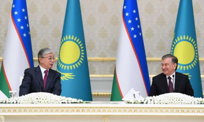 Тоқаев Өзбекстан сапарында 9 ірі келісімге қол қойған