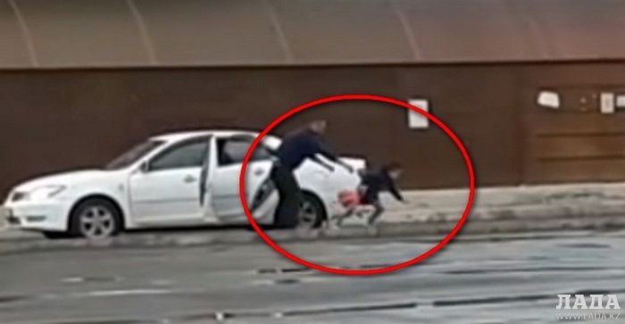 Қызды күшпен итеріп жіберген ер адамның кім екені анықталды