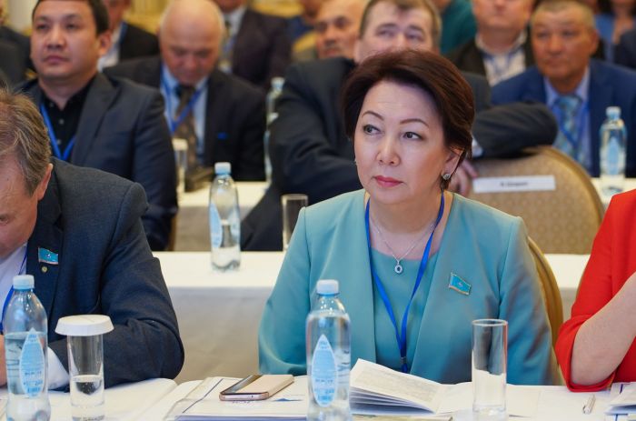 "Ақ жол" партиясынан сайлауға кім түсетіні белгілі болды