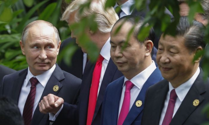 Трамп Қытай мен Ресейге талап қойды