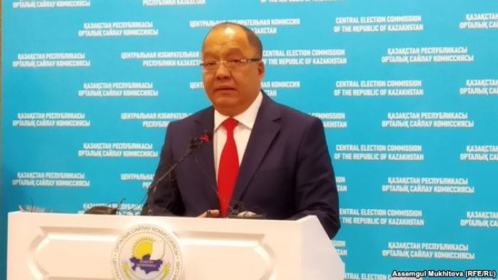 "Екі күнде 120 мың қол жинаған" Рақымбеков кандидат ретінде тіркелді