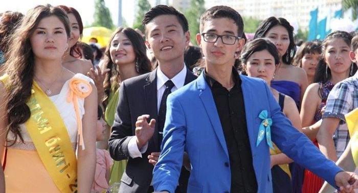 Білім министрлігі түлектер кешін өткізуге байланысты ұсыныс айтты