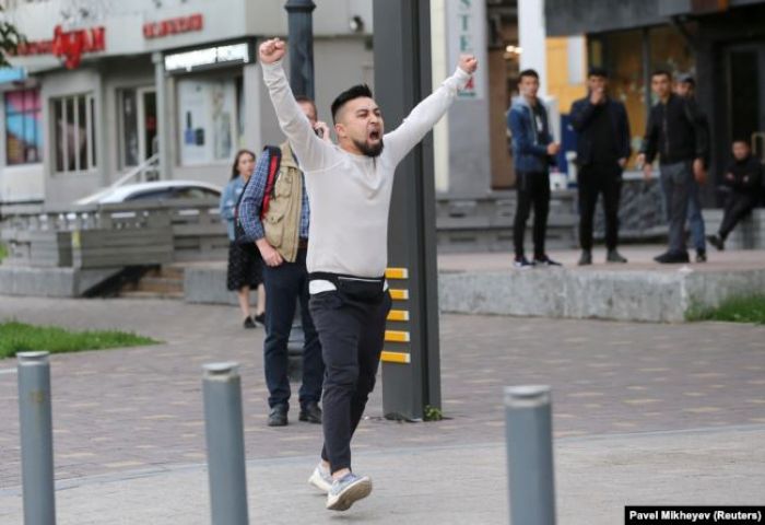 Алматыдағы Астана алаңы маңында полиция жүздей адамды ұстады