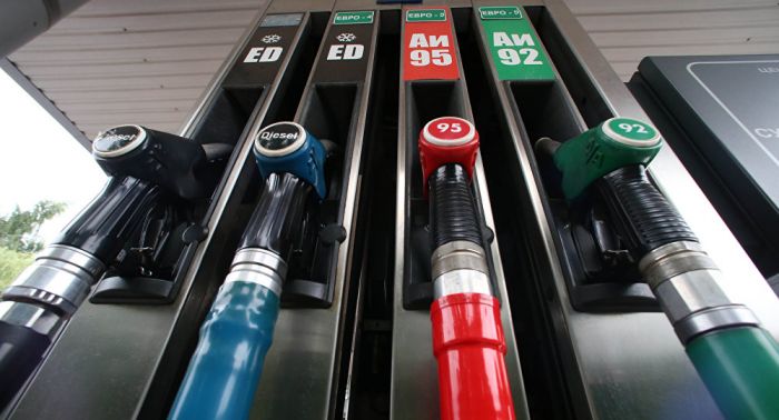 Қазақстан жақын күндері алыс шетелге бензин сата бастайды – Бозымбаев