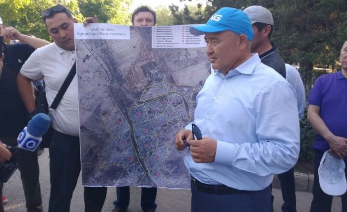 Шөкеев наразыларға: Сіздерге Арыста үй салып береміз