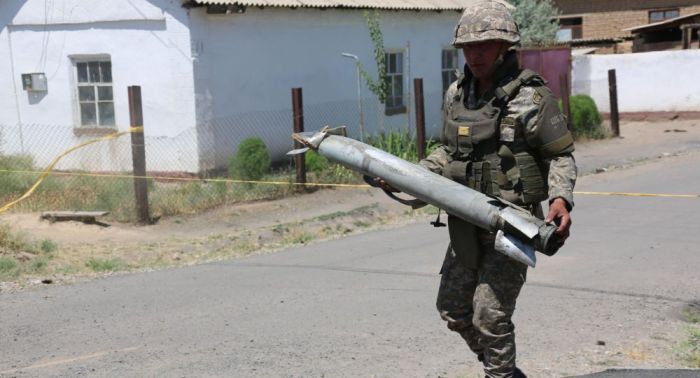 Арыста үйіліп жатқан оқ-дәрі: министрлік желіде тараған видеоға түсініктеме берді 