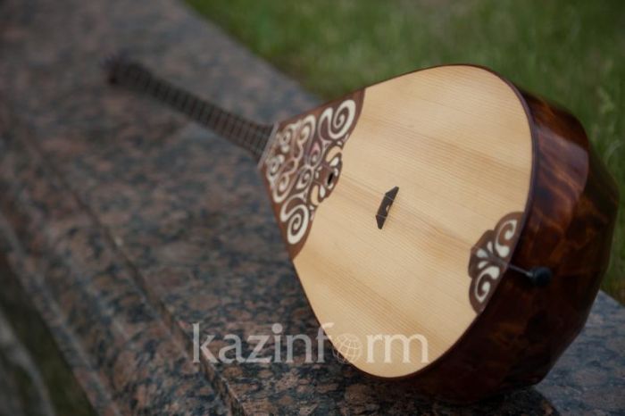 Бүгін - Ұлттық домбыра күні 