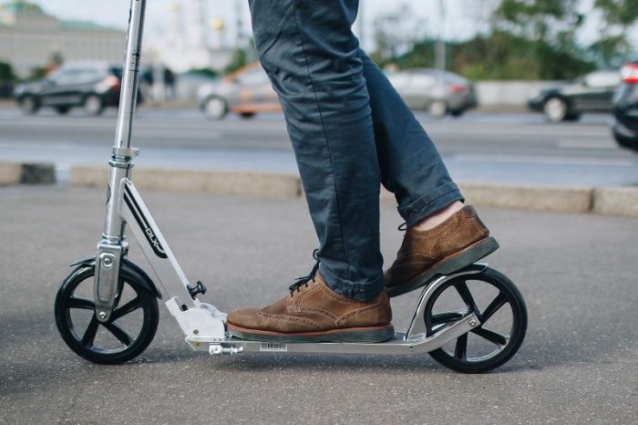 ІІМ өкілдері электросамокаттардың қай жолмен жүруі керектігін түсіндірді   