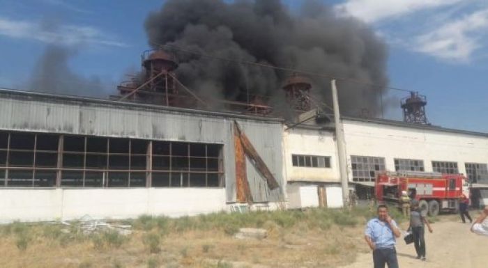 ​Арыста қойма өртенді 