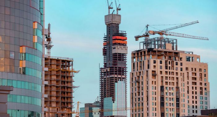 Қызға жіберген смс себеп болған: "Абу-Даби Плазада" жанжал шықты