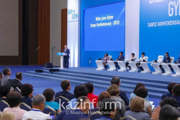 Үкіметке мектепте 12 жылдық оқудың ойластырылған моделін әзірлеу тапсырылды