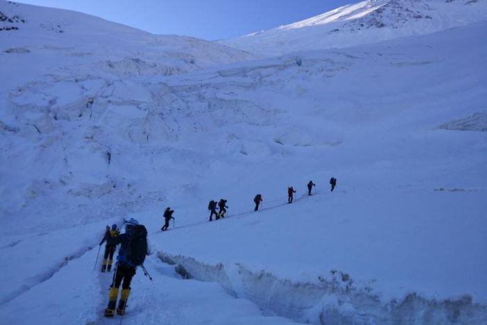 Альпинистердің нақты қай жерде екенін біле алмай отырмыз – Ерлан Тұрғымбаев
