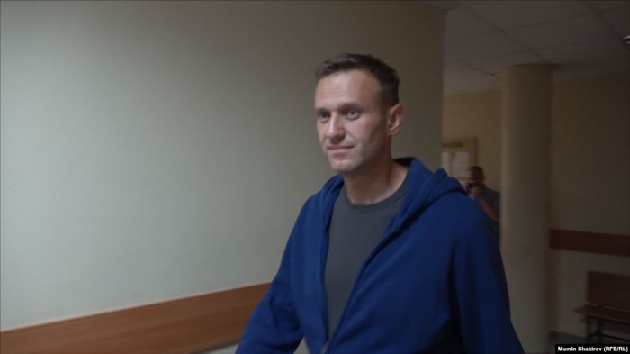 Отыз күн қамауда болған оппозиционер Навальный бостандыққа шықты
