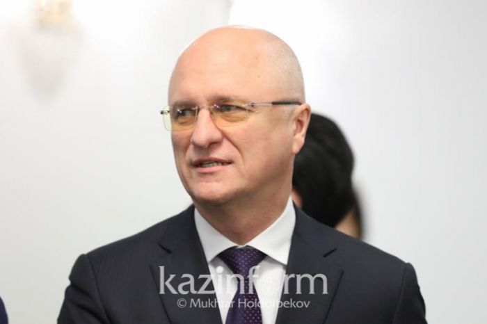 Мәселені реттейміз – Роман Скляр Президенттің «ұшақ билеті қымбат» деген сыны жайлы 