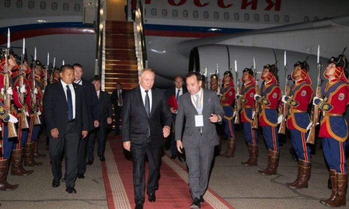 Владимир Путин ресми іссапармен Моңғолияға барды