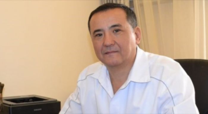 Серік Күдебаевтың ұлы қайтыс болған соң тұтқындалған дәрігерге әріптестері қолдау көрсетті