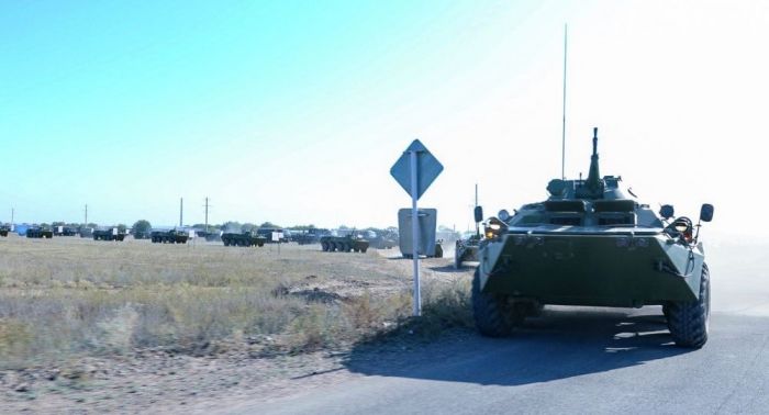 Қазақстанның қорғаныс министрі әскери бөлімдерді дабыл бойынша көтерді