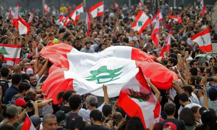 ​Ливандағы ереуіл: Үкімет басшылары отставкаға кетіп жатыр 