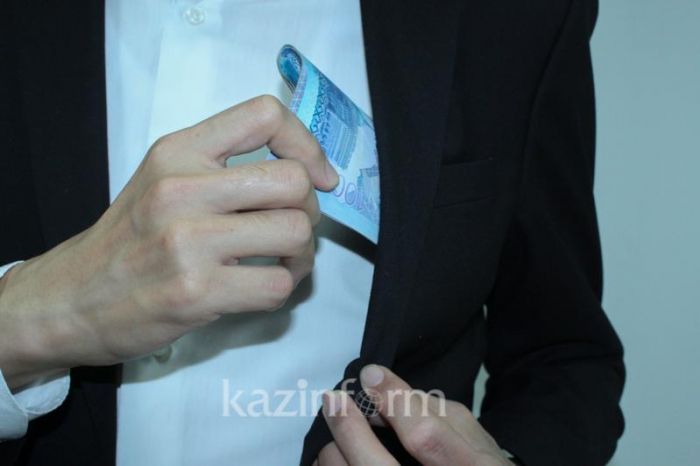 Қостанайда банк қызметкері 87 млн теңгені жымқырып, елден қашып кеткен 