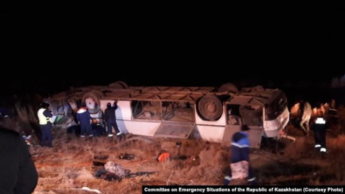 ТЖК: Қызылорда облысында автобус аударылып, кемінде 7 адам қаза тапты