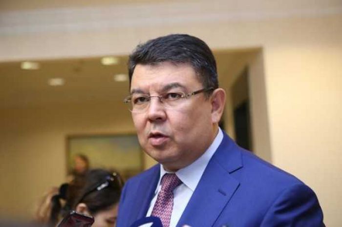 ​Қанат Бозымбаев Президент көмекшісі боп тағайындалды