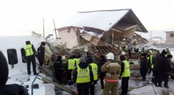 ​ІІМ басшысы Bek Air әуе апатының үш нұсқасын атады 