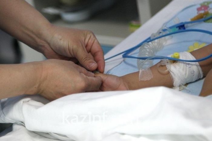 Елордада тісін емдеткеннен кейін комаға түскен баланың жағдайы әлі ауыр